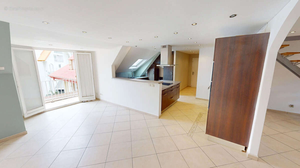 Appartement à SAINT-DENIS