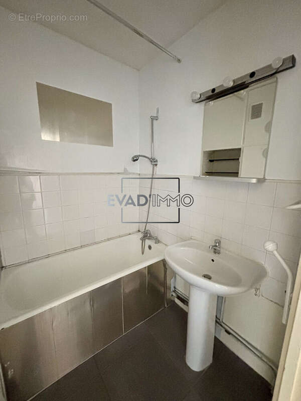 Appartement à SAINT-ETIENNE