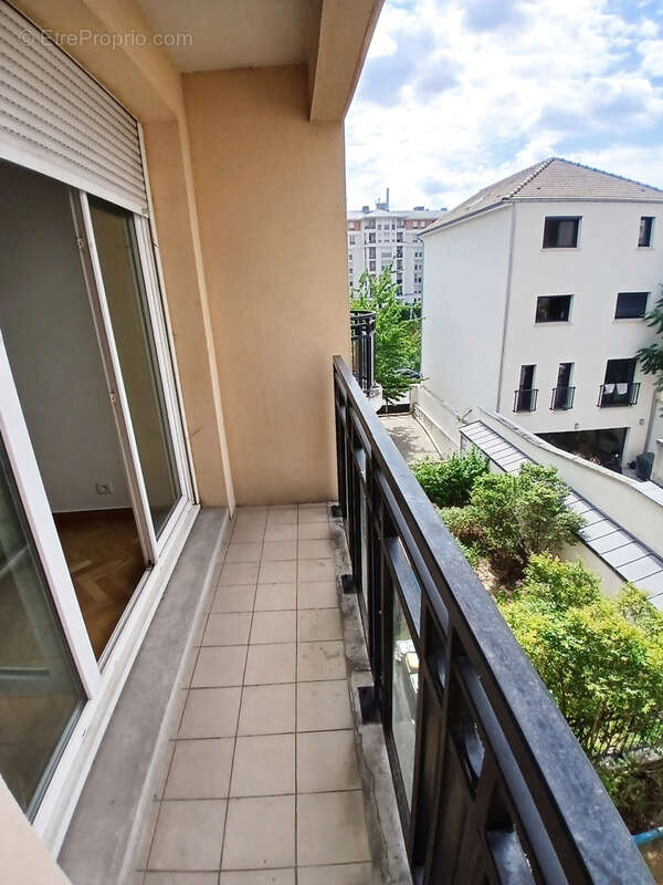 Studio avec balcon, cave et parking a charenton - photo 3