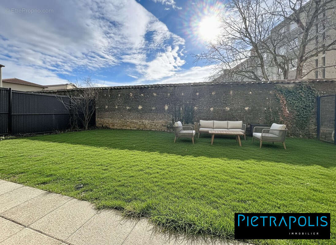 Appartement à OULLINS