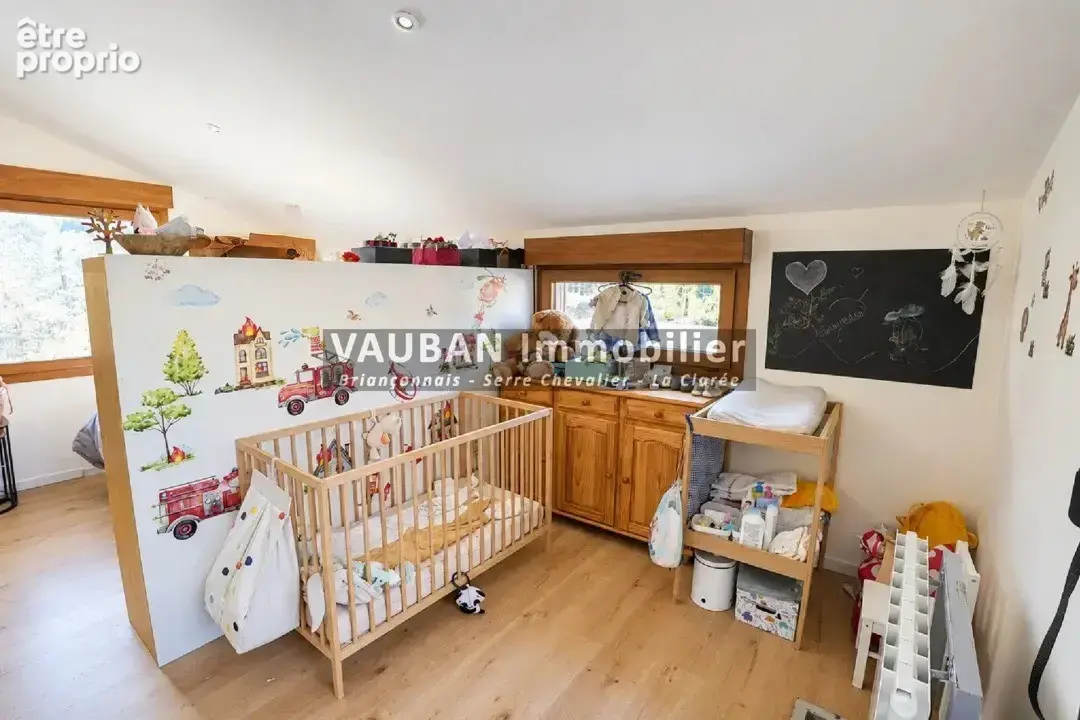Appartement avec jardin privatif et stationnements à Briançon - photo 7