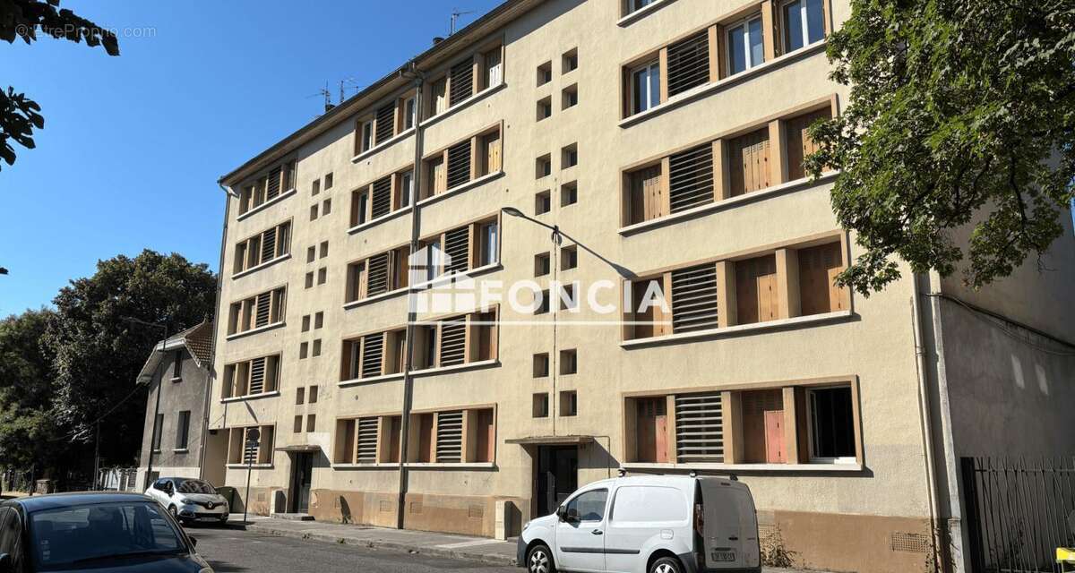Grenoble rue le brix, à vendre appartement t1 bis de 33,79 m², tbe, dpe classe d - photo 12