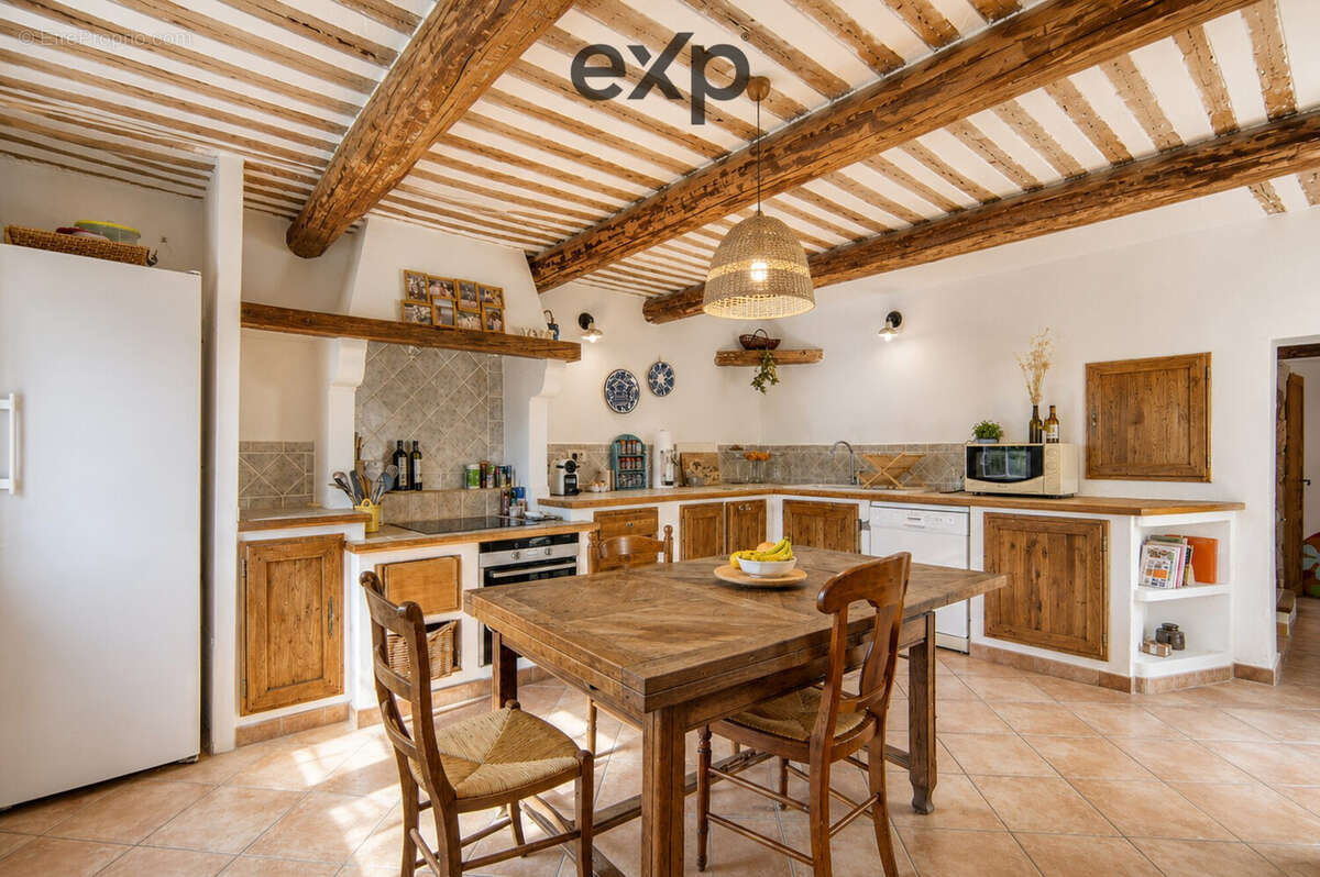 Maison à ANSOUIS