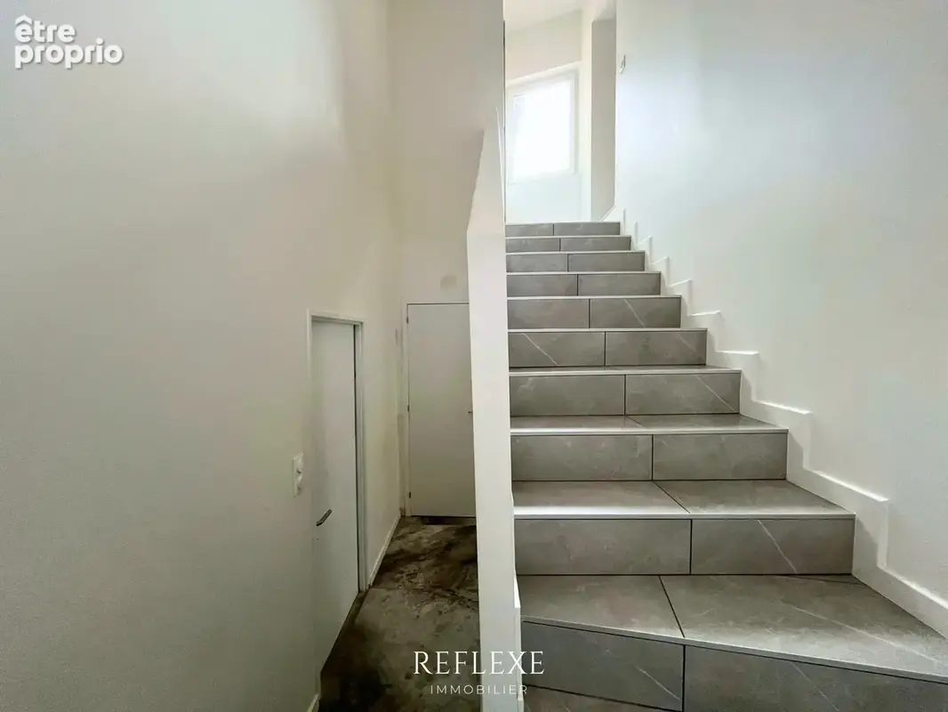 Maison en pierre 124 m2 entièrement rénovée — Chouzelot (25440) - photo 9