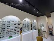 Commerce à PARIS-17E