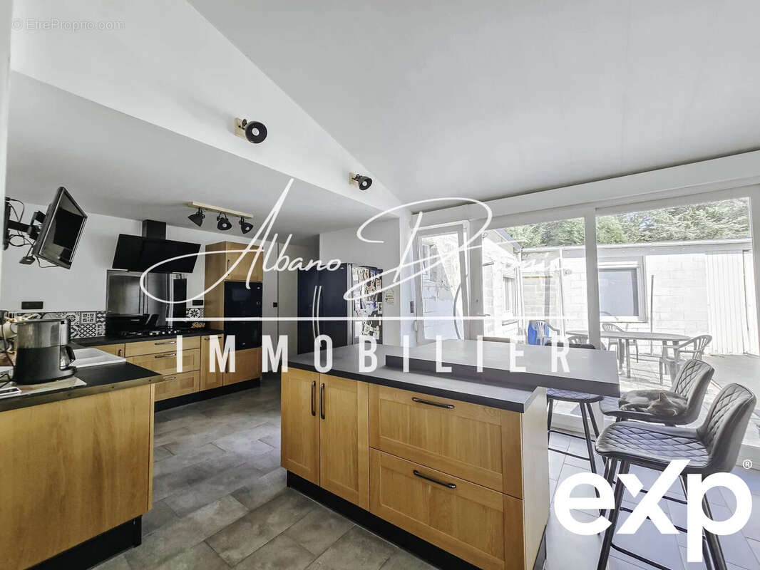 Maison à LIEU-SAINT-AMAND