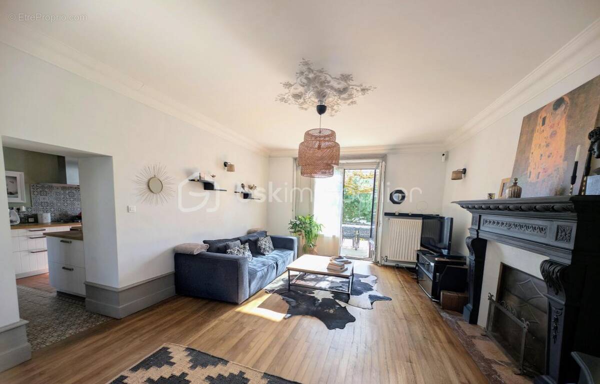 Maison à SAINT-JULIEN-DE-CONCELLES