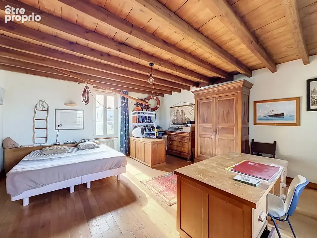 Propriété de charme en Sud Charente   428m2 habitables, 1,6 hectare et vue remarquable. - photo 10