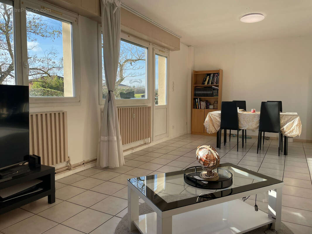 Appartement à IRIGNY