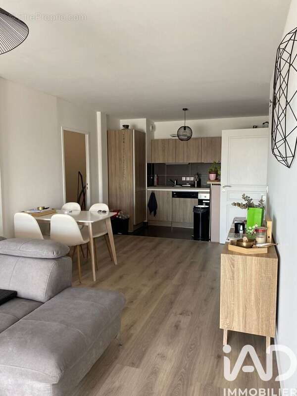 Photo 4 - Appartement à FLEURY-LES-AUBRAIS