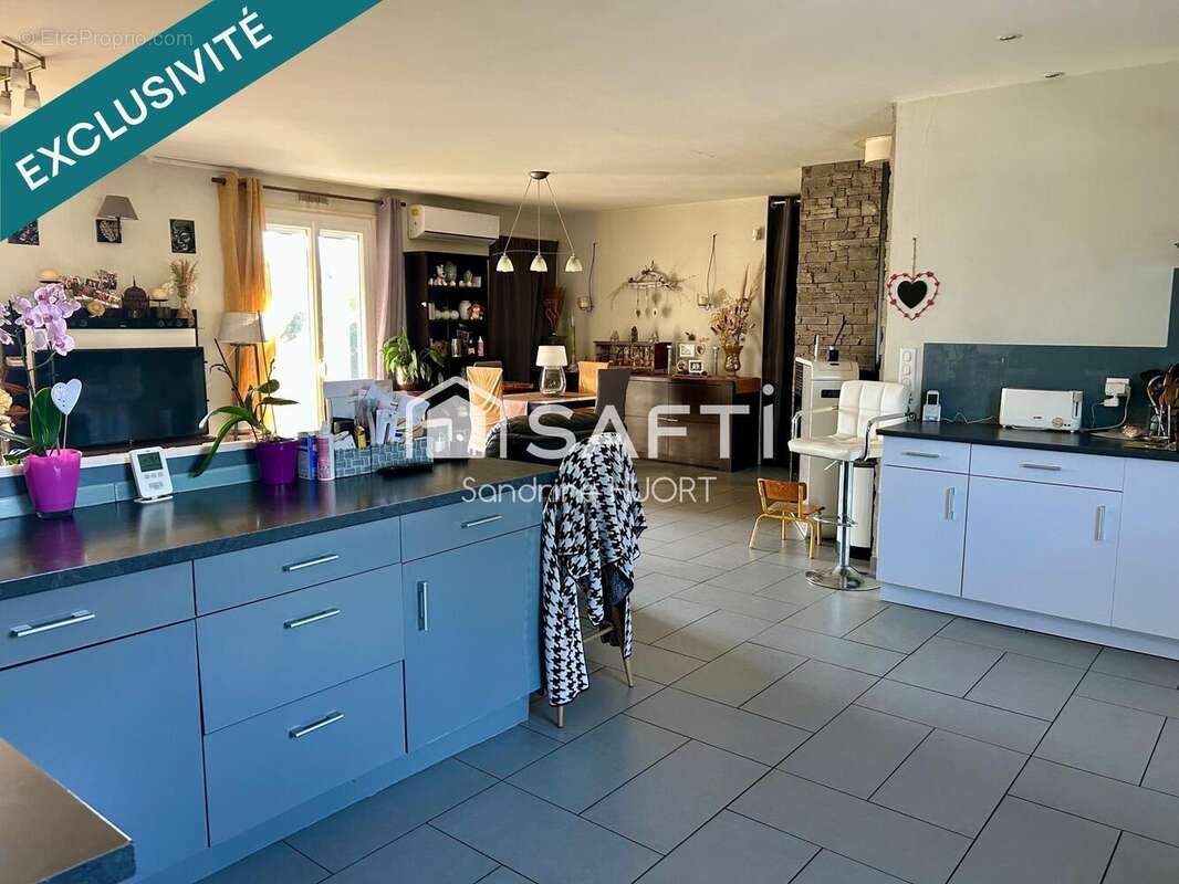 Maison 142 m² à Saint-Georges-De-Rex  - photo 3
