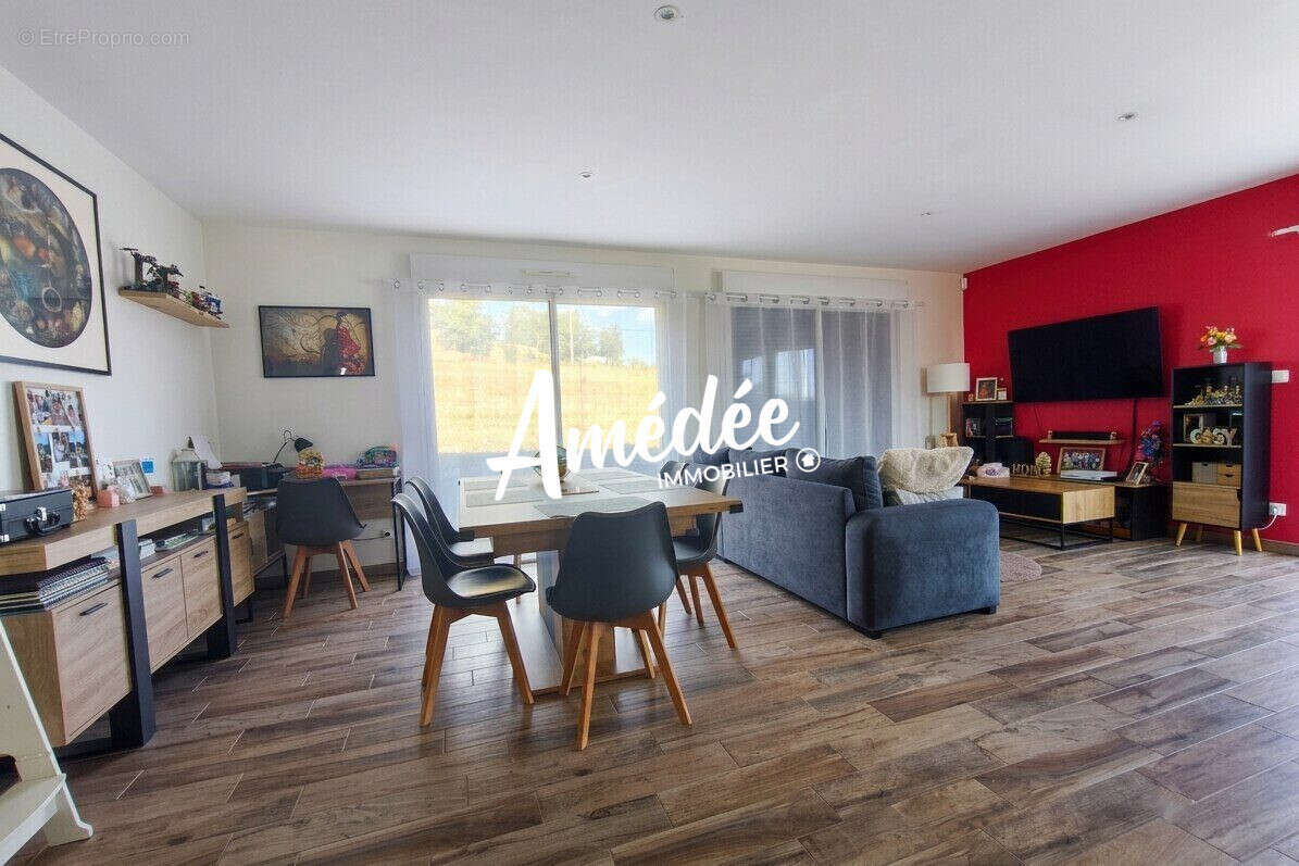 Maison 99 m² à Belmont-Bretenoux  - photo 9