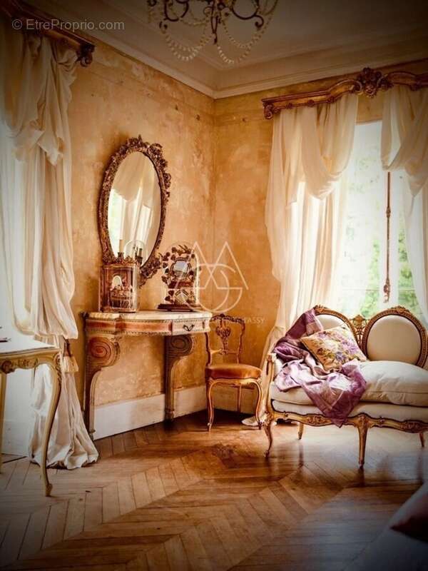 Beau château du XVIIIe siècle avec dépendances, incluant une salle de réception, situé dans l'Orne - photo 19