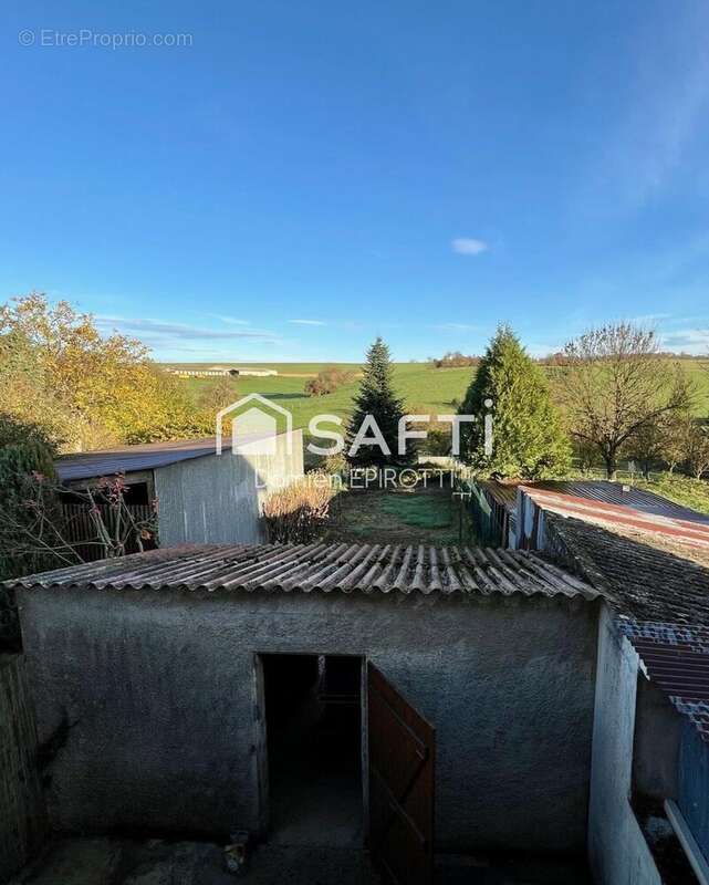 Maison 85 m² à Beaumont-En-Argonne  - photo 9