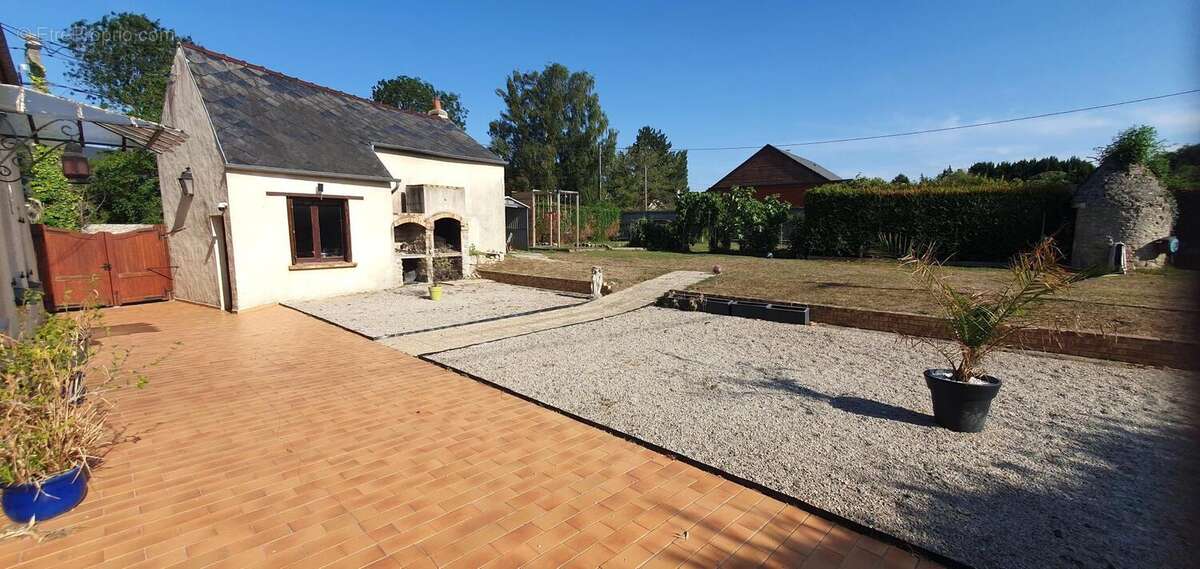 Maison 145 m² à Monceaux-En-Bessin  - photo 2