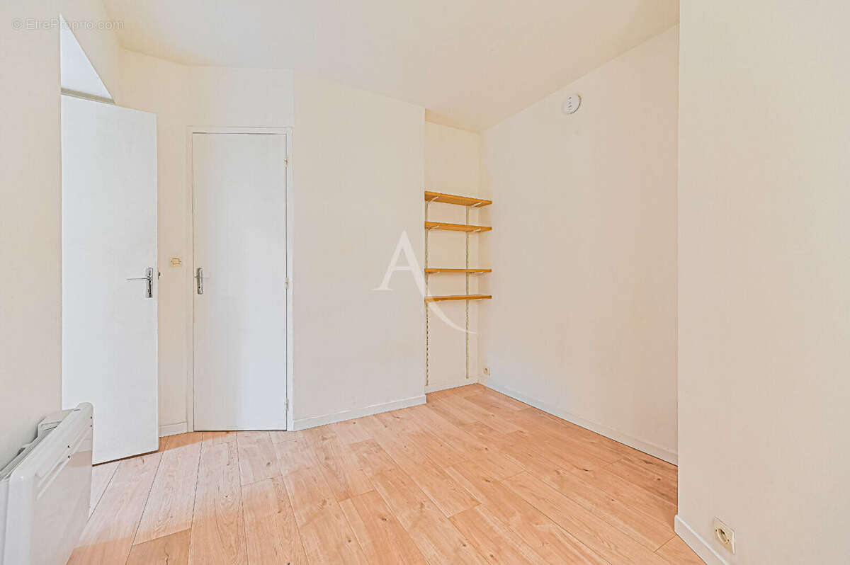 Appartement à PARIS-7E