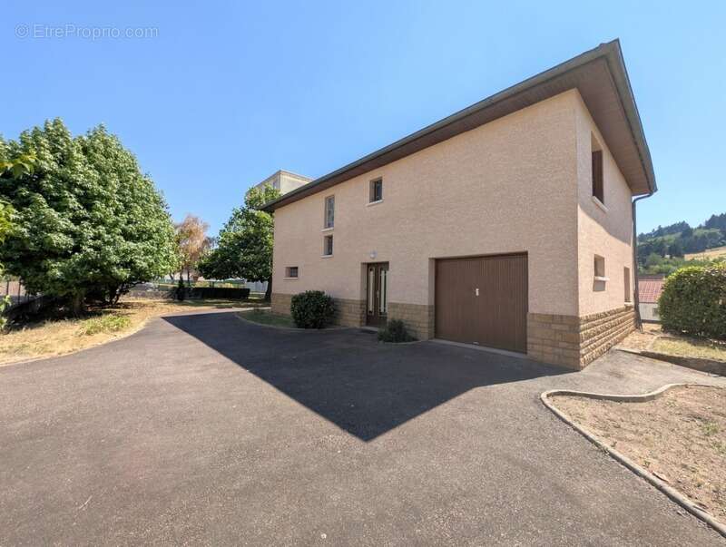 Maison à CHAUFFAILLES
