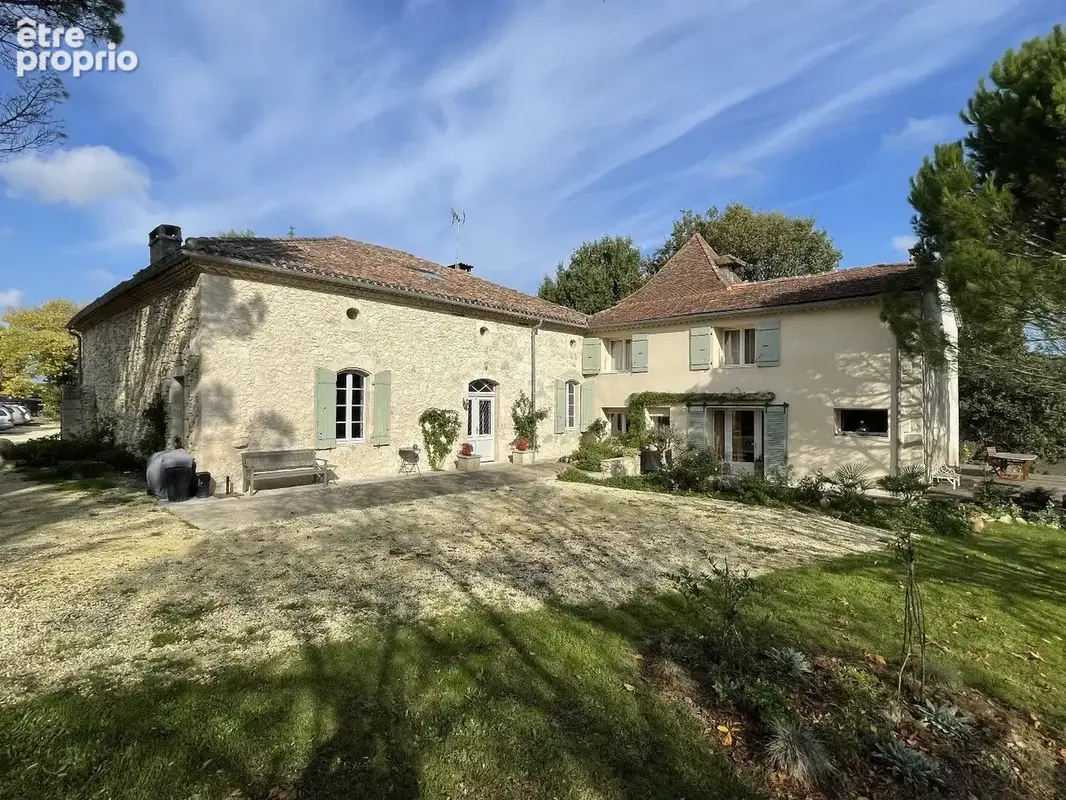 Bel ensemble immobilier proche de lectoure - photo 2