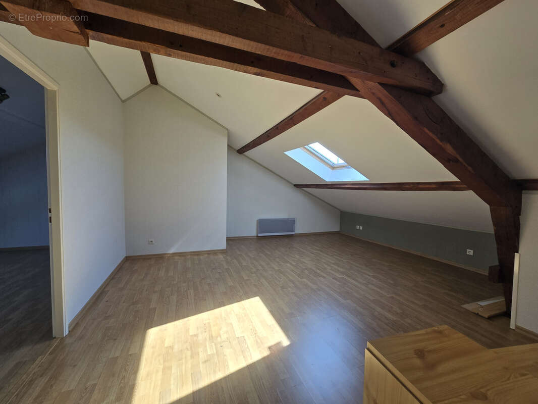 Frouard / centre ville : appartement t3 + t2 indépendant - photo 8