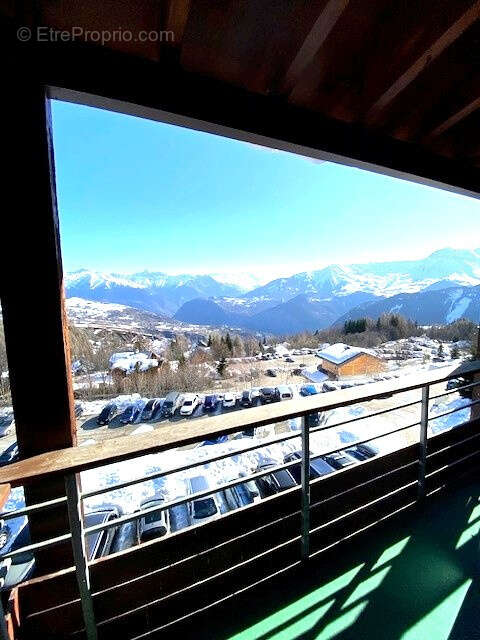 Appartement à LE CHATEL