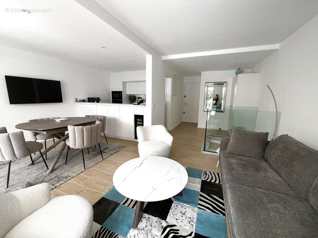 Superbe appartement à vendre à Saint-Tropez - photo 3