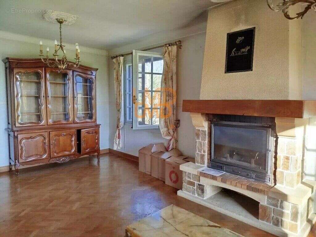 Maison à CHERBONNIERES