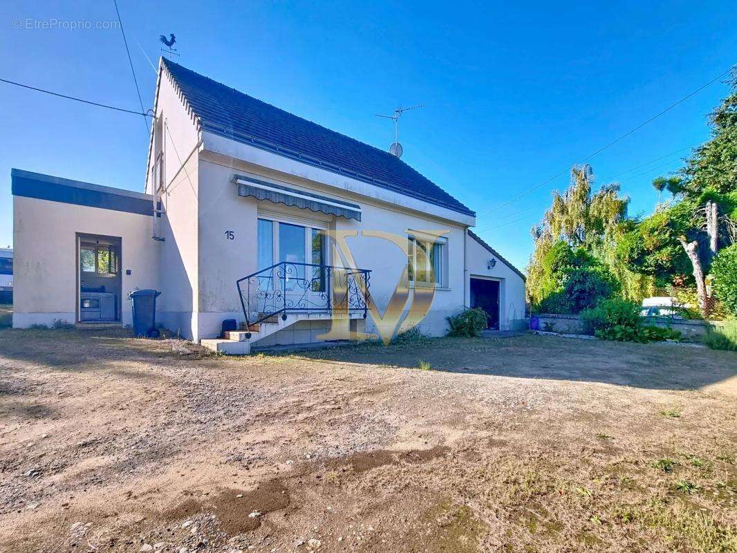 Maison à MONTLOUIS-SUR-LOIRE