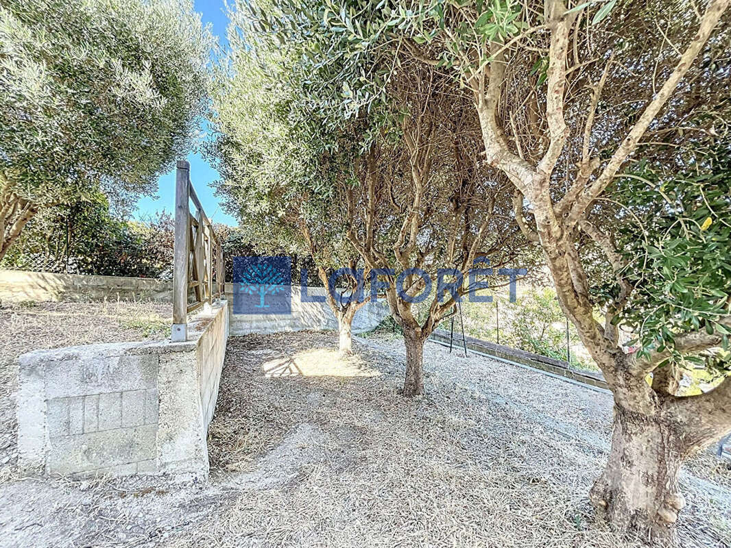 Maison à SIX-FOURS-LES-PLAGES