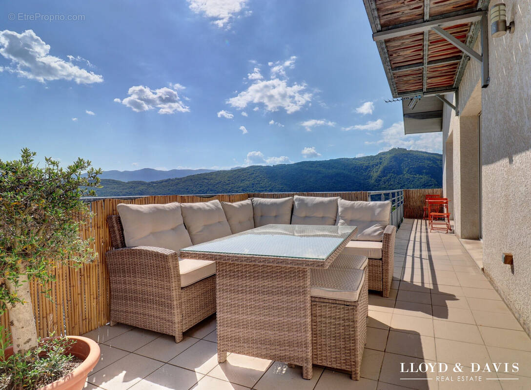 Appartement 100 m² à Gresy-Sur-Aix  - photo 2