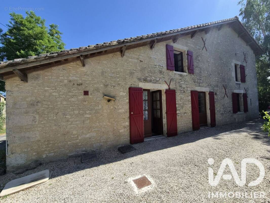 Photo 1 - Maison à CELLES-SUR-BELLE
