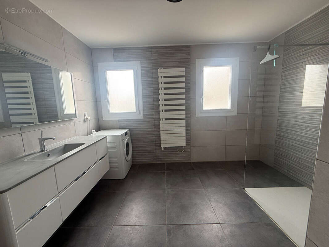 Maison avec grande parcelle de terrain - photo 10