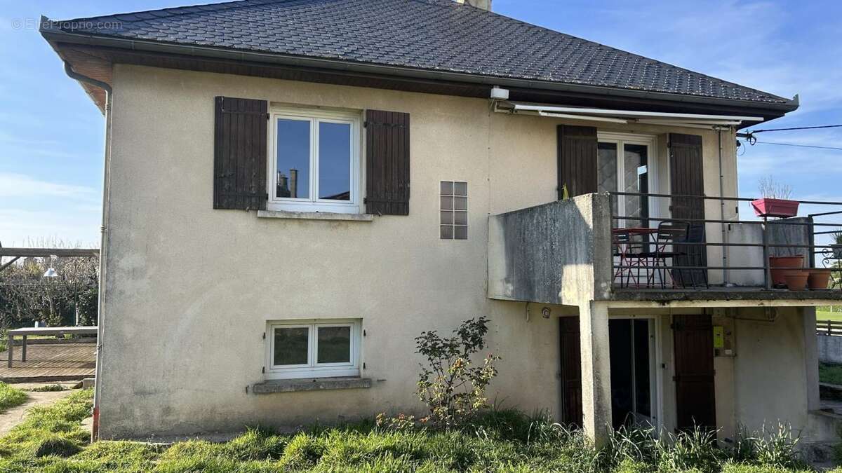 Maison à REQUISTA