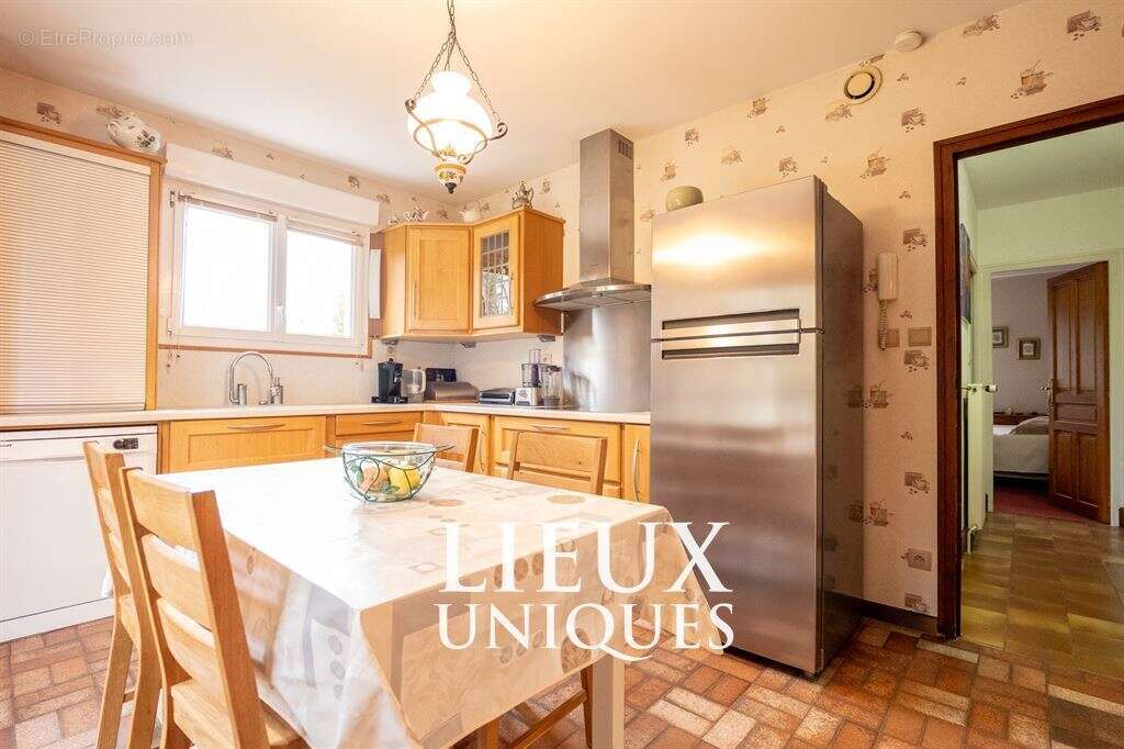 Maison à CELLETTES