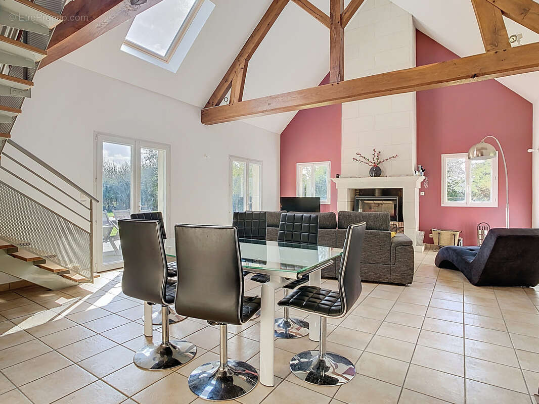 Maison à MONTS-EN-BESSIN