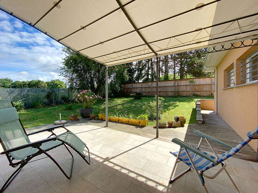 Maison à CAMBLANES-ET-MEYNAC