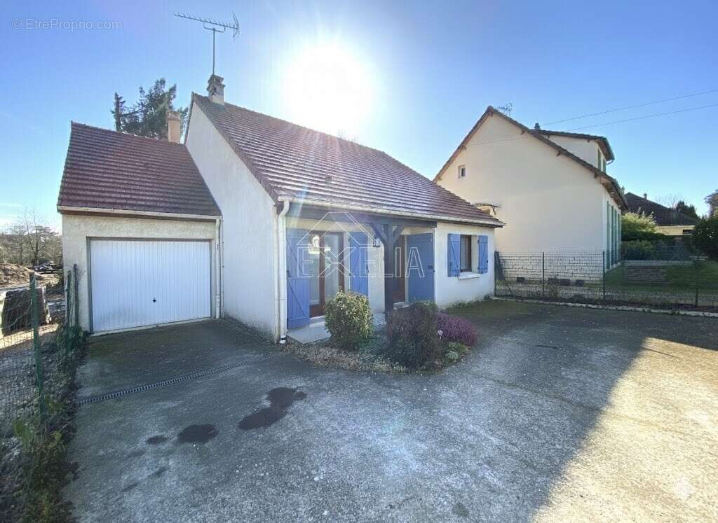 Maison T6 de 106 m² avec séjour cheminée et jardin de 937 m² à Rosny-sur-Seine - photo 2
