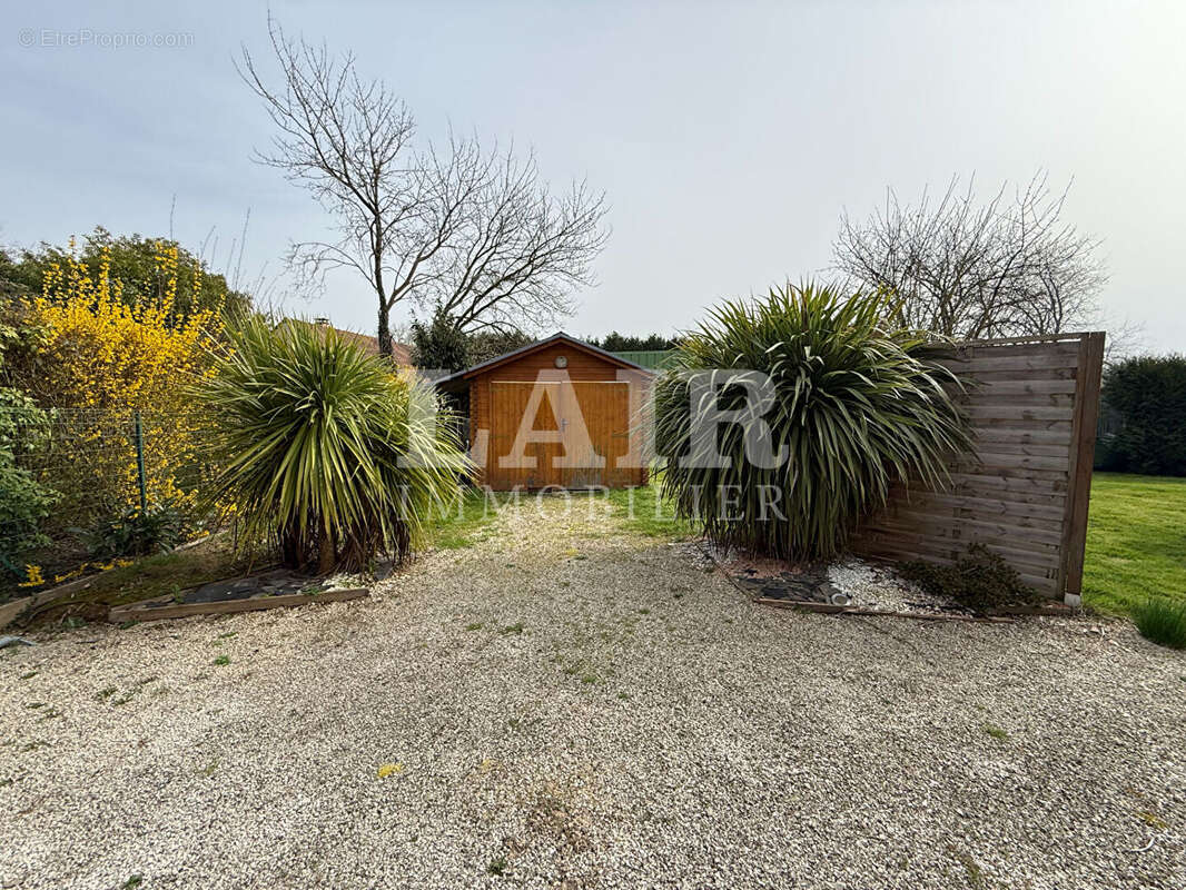 Maison à SAINT-OUEN-DE-MIMBRE