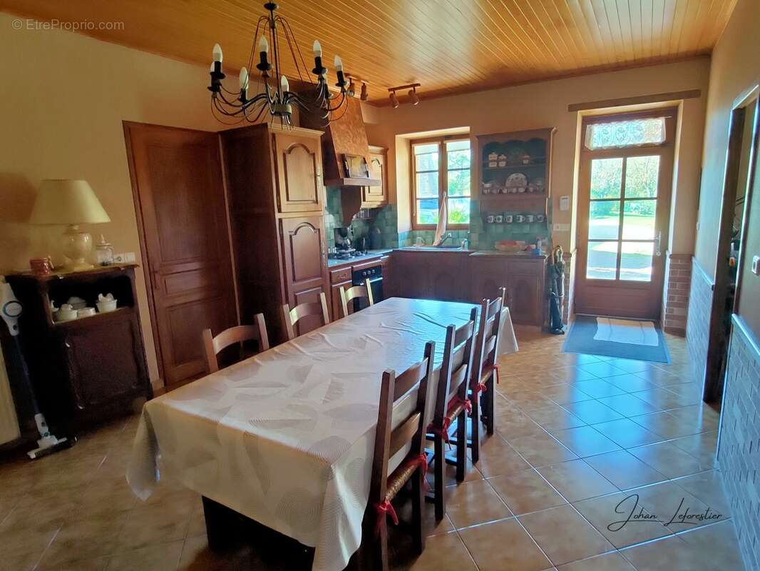 Maison à SAINT-GENARD