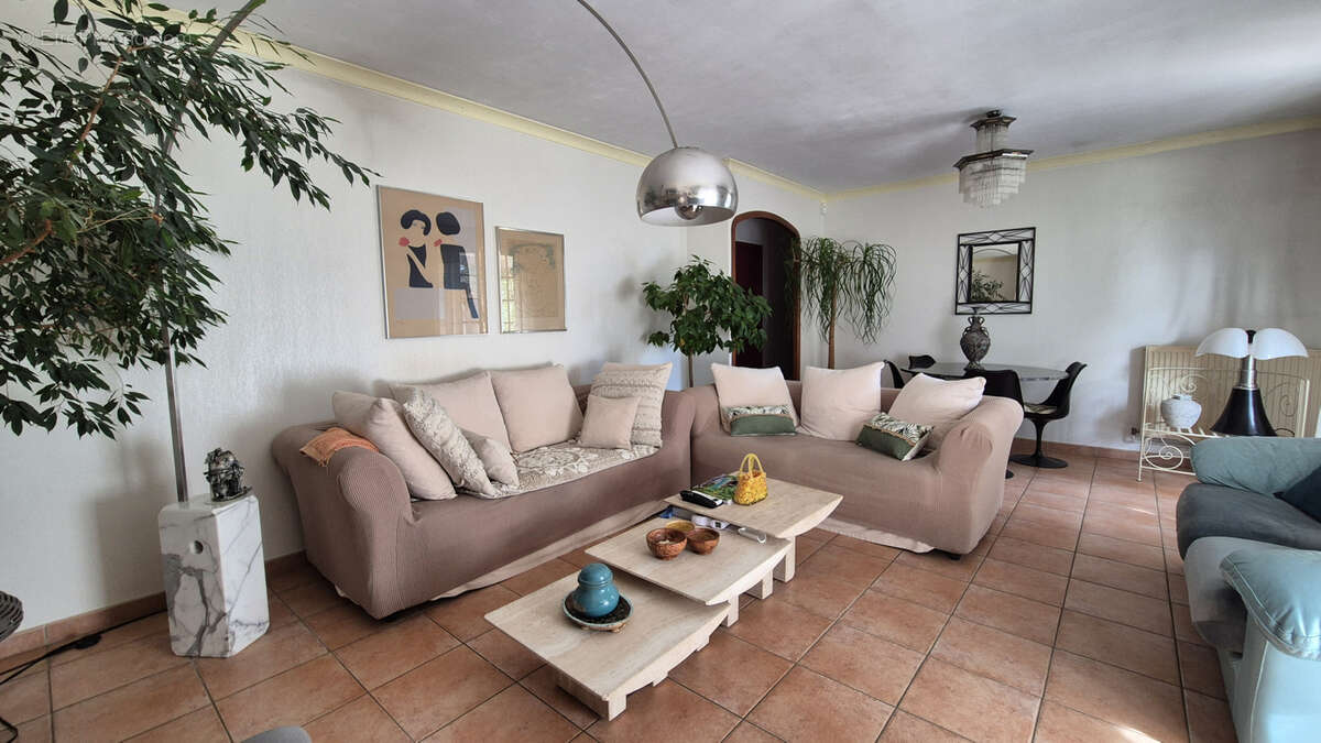 Maison à CHATILLON-SAINT-JEAN