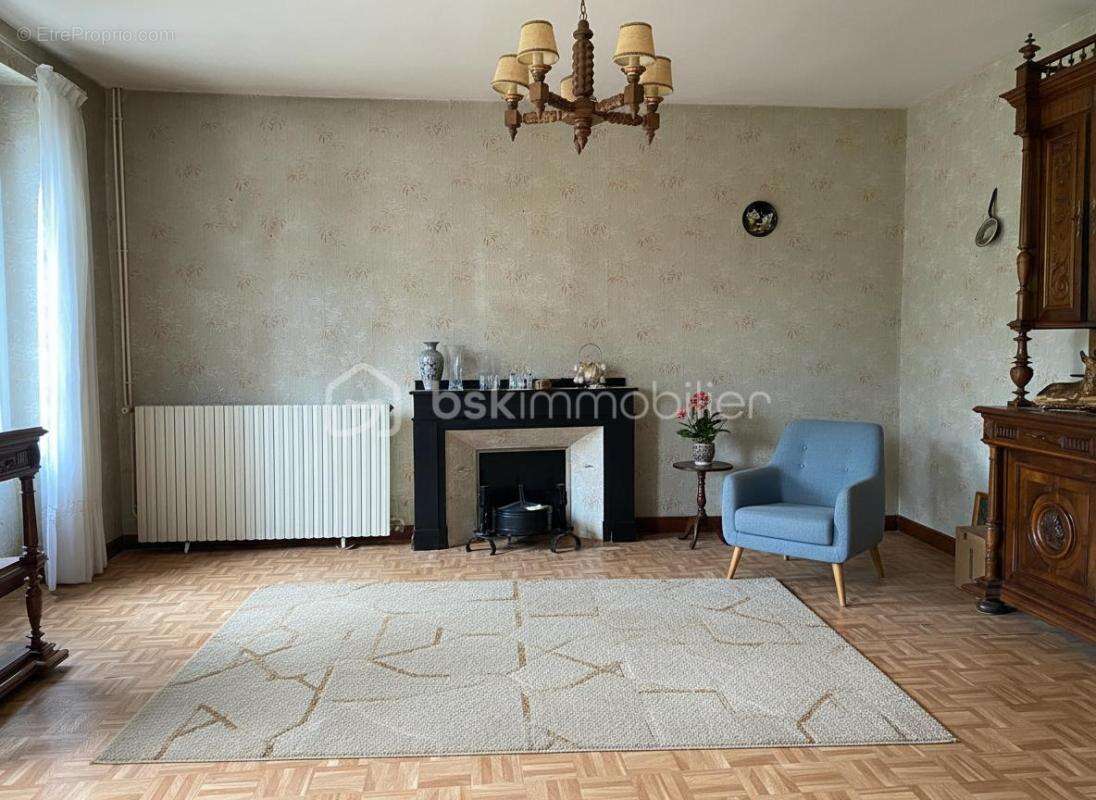 Maison à LABASTIDE-SAINT-GEORGES