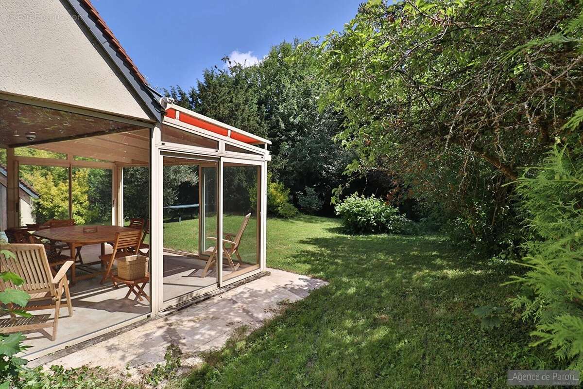 Maison à VERRIERES-LE-BUISSON