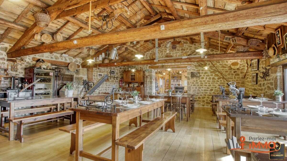 Maison à SAINT-ANTHEME