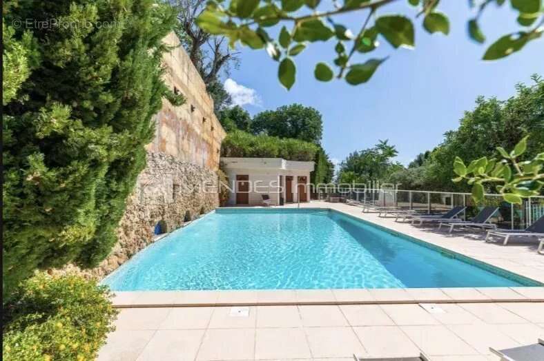 Appartement à CAP-D'AIL