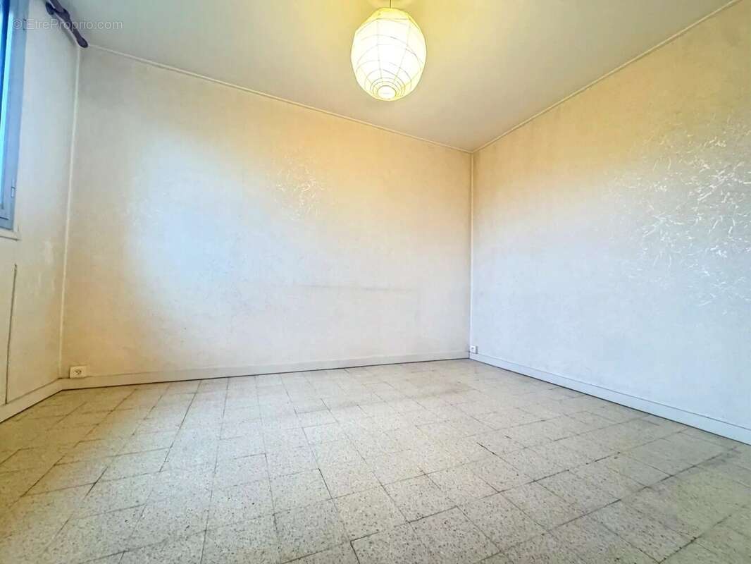 Appartement à MARSEILLE-9E