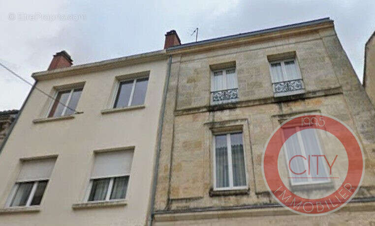 IMMEUBLE EN PIERRE  - Appartement à BORDEAUX