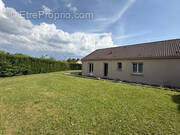 Maison à DONCHERY