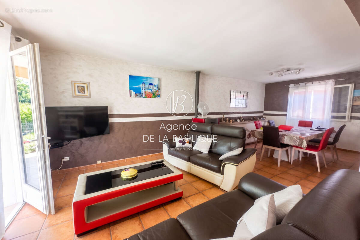 Maison 120 m² à Tourves  - photo 8