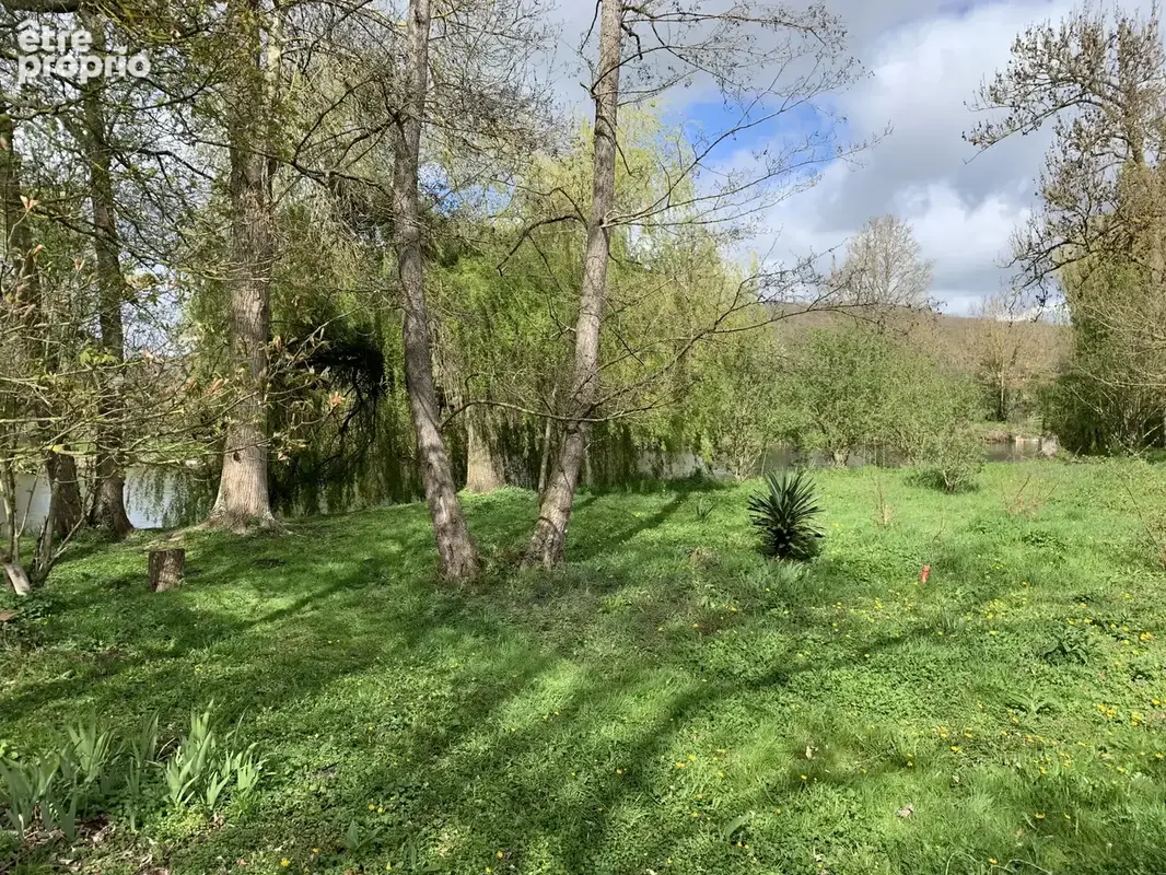 Magnifique terrain de loisirs arboré au bord de l'Eure ! à 2 mn d' Anet - photo 5