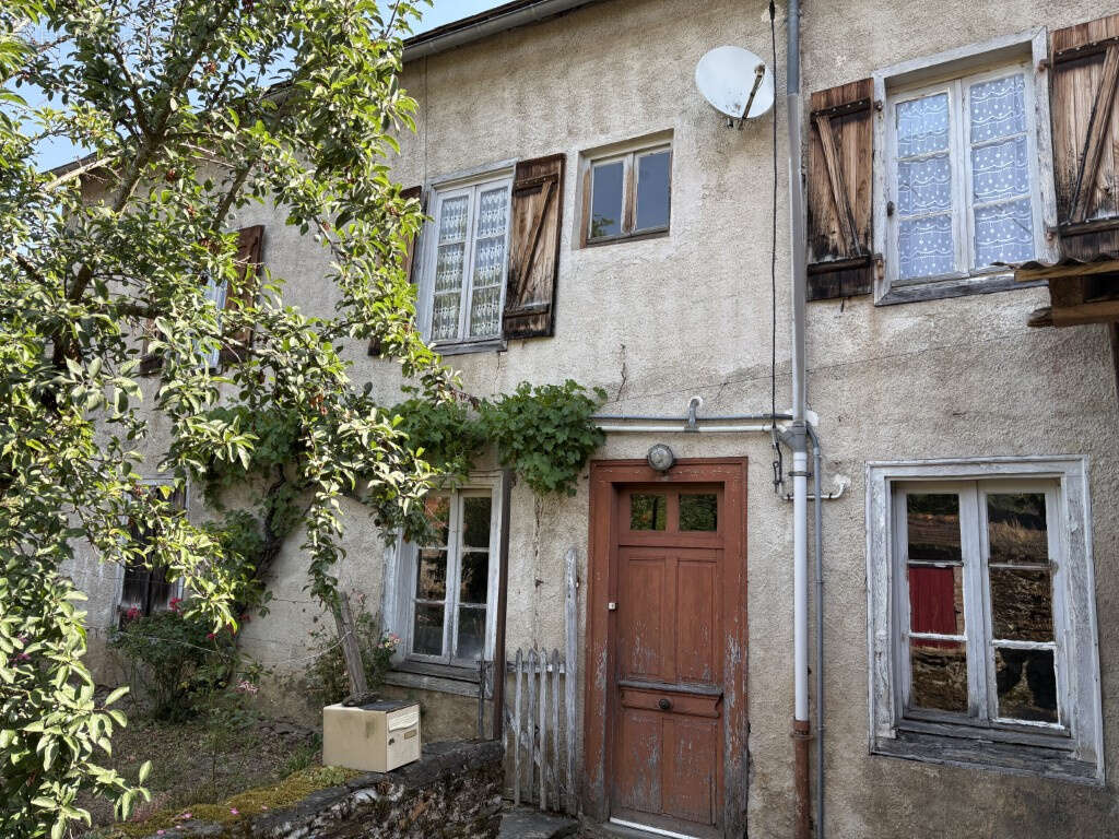 Maison à SEGUR-LE-CHATEAU