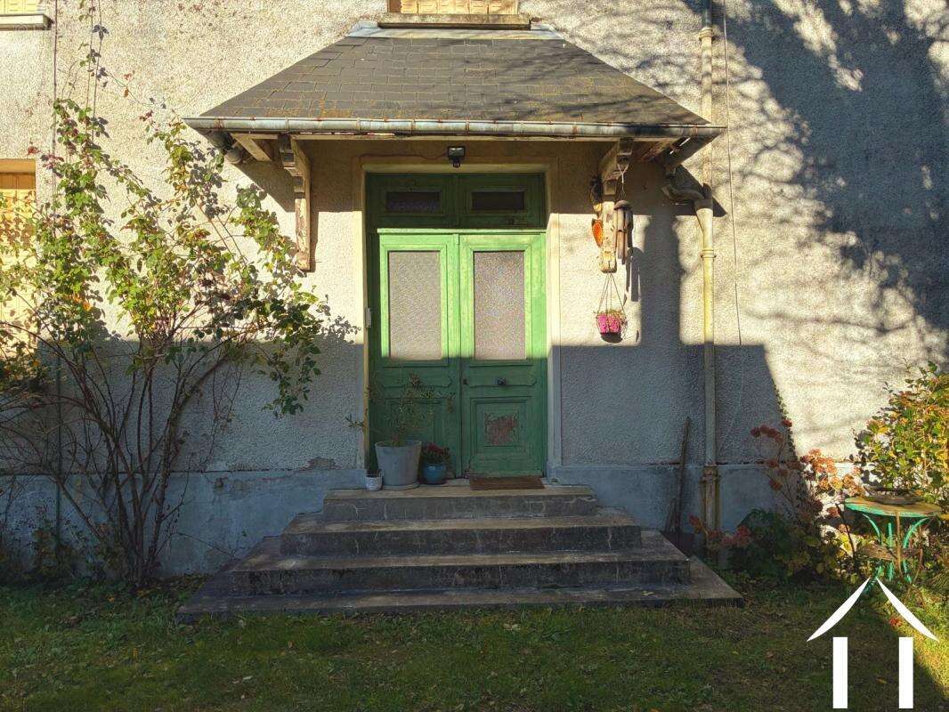 Maison à MONTSAUCHE-LES-SETTONS